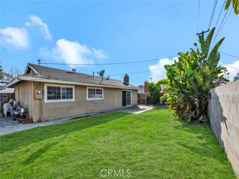 8411  Santana   Circle, Huntington Beach, CA