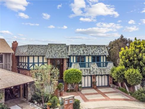 3682 Escapade Circle, Huntington Beach, CA