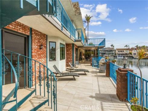 3682 Escapade Circle, Huntington Beach, CA