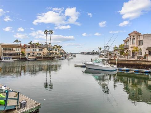 3682 Escapade Circle, Huntington Beach, CA