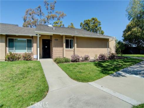 8565 Sierra 914C Circle, Huntington Beach, CA