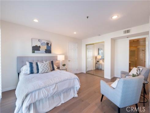 16255 Pacific CI201 Circle, Huntington Beach, CA
