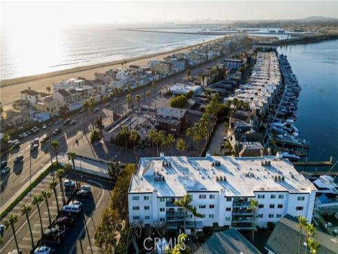 16255 Pacific CI201 Circle, Huntington Beach, CA