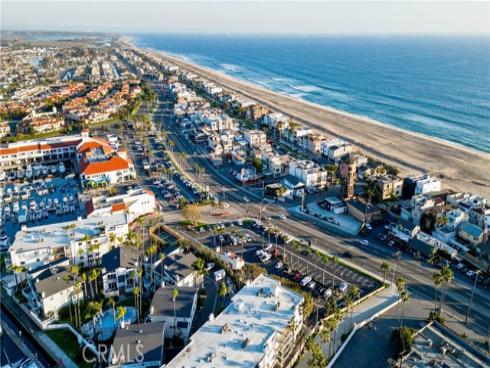 16255 Pacific CI201 Circle, Huntington Beach, CA