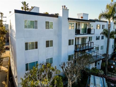16255 Pacific CI201 Circle, Huntington Beach, CA
