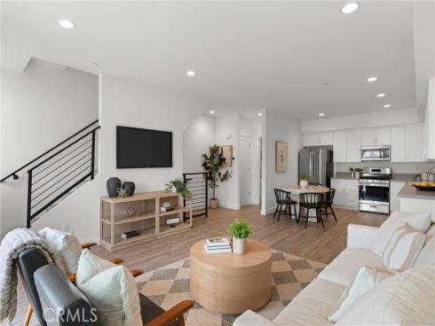 912 Georgia 104 , Huntington Beach, CA