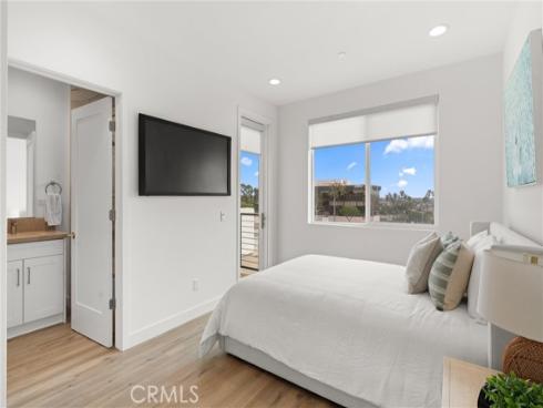 912 Georgia 104 , Huntington Beach, CA