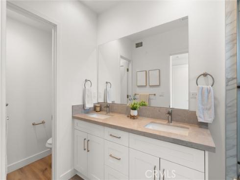 912 Georgia 104 , Huntington Beach, CA