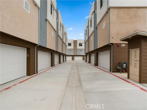 912 Georgia 104 , Huntington Beach, CA