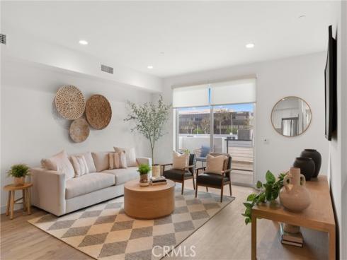 912 Georgia 104 , Huntington Beach, CA