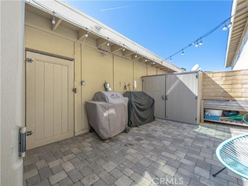 9793 Cornwall Drive, Huntington Beach, CA
