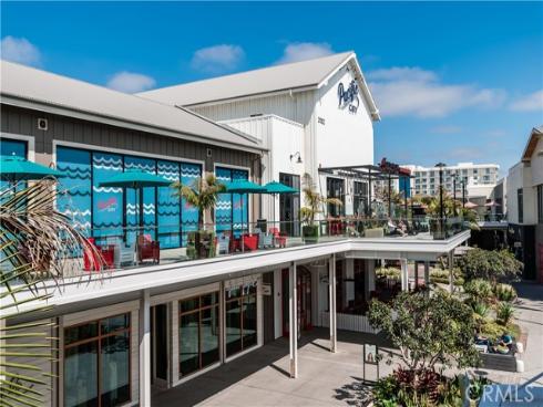 9793 Cornwall Drive, Huntington Beach, CA