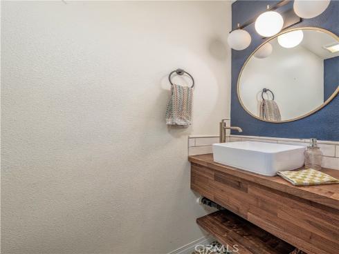 9793 Cornwall Drive, Huntington Beach, CA