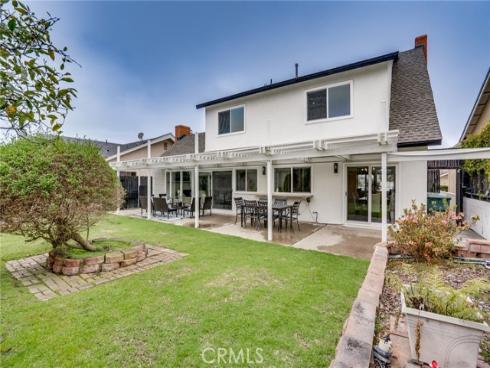 8292 Snowbird Drive, Huntington Beach, CA