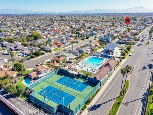 8292 Snowbird Drive, Huntington Beach, CA