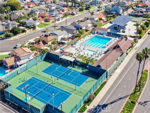 8292 Snowbird Drive, Huntington Beach, CA