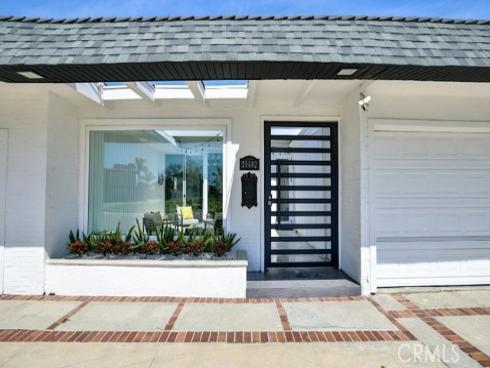 16602 Wellington C-2 Circle, Huntington Beach, CA