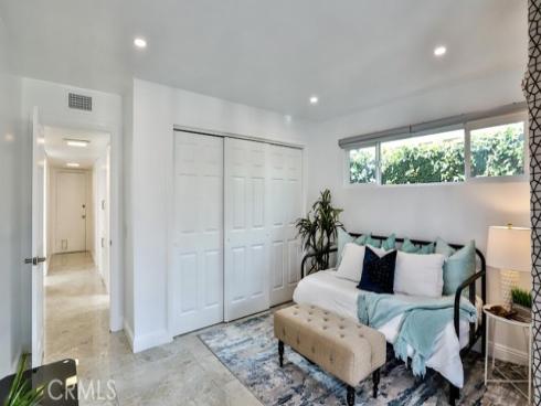 16602 Wellington C-2 Circle, Huntington Beach, CA