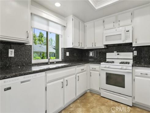 8933 Amador 1316E Circle, Huntington Beach, CA