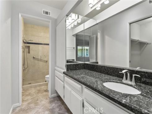 8933 Amador 1316E Circle, Huntington Beach, CA