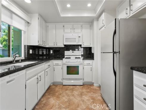 8933 Amador 1316E Circle, Huntington Beach, CA