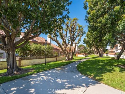 20916 Coastview Lane, Huntington Beach, CA