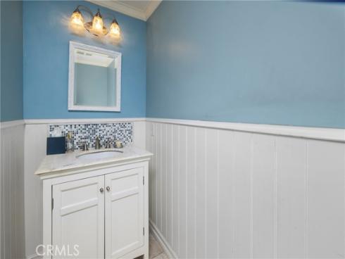 16101 Whitecap Lane, Huntington Beach, CA