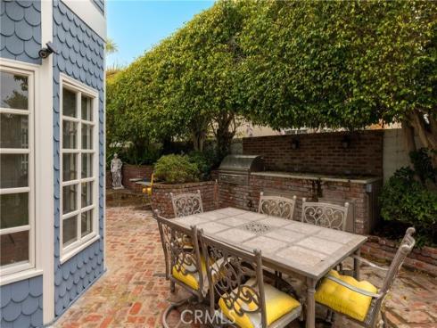 16101 Whitecap Lane, Huntington Beach, CA