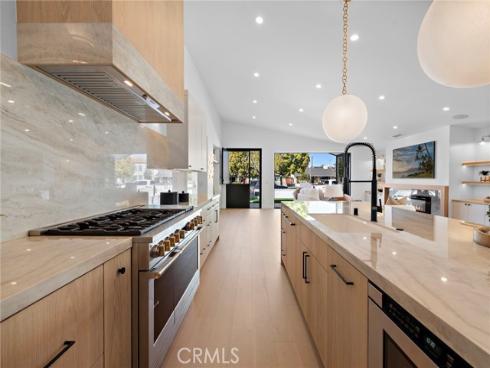 1740 Main Street, Huntington Beach, CA