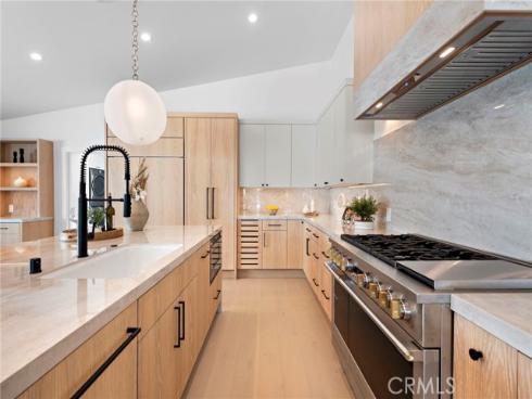 1740 Main Street, Huntington Beach, CA