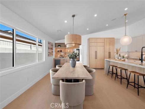 1740 Main Street, Huntington Beach, CA