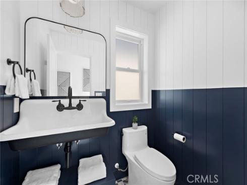 1740 Main Street, Huntington Beach, CA