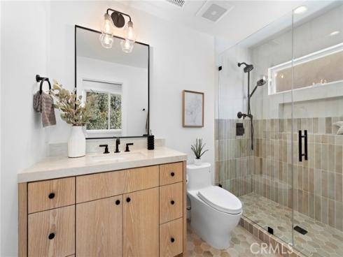 1740 Main Street, Huntington Beach, CA