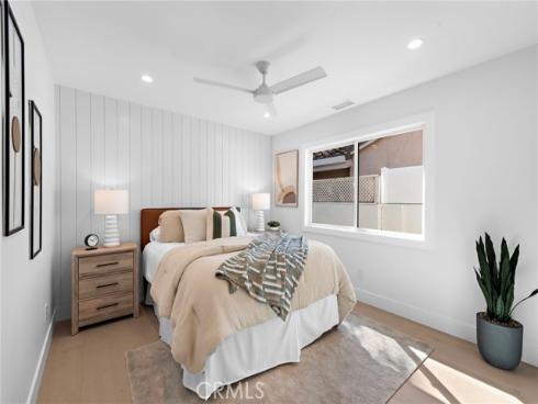 1740 Main Street, Huntington Beach, CA