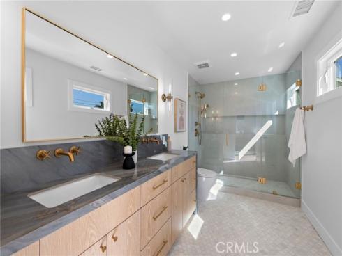 1740 Main Street, Huntington Beach, CA