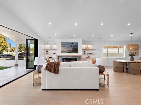 1740 Main Street, Huntington Beach, CA