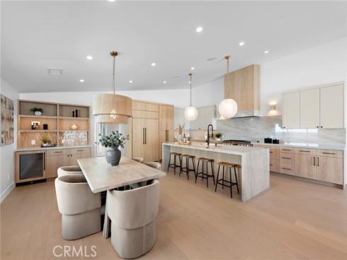 1740 Main Street, Huntington Beach, CA