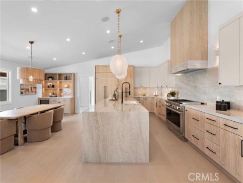 1740 Main Street, Huntington Beach, CA