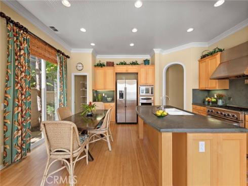 6552 Feather Drive, Huntington Beach, CA