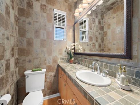 6552 Feather Drive, Huntington Beach, CA