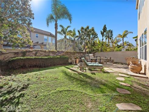 6552 Feather Drive, Huntington Beach, CA