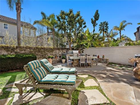 6552 Feather Drive, Huntington Beach, CA