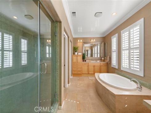 6552 Feather Drive, Huntington Beach, CA