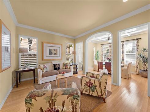 6552 Feather Drive, Huntington Beach, CA