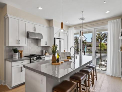 19011 Main 121 Street, Huntington Beach, CA