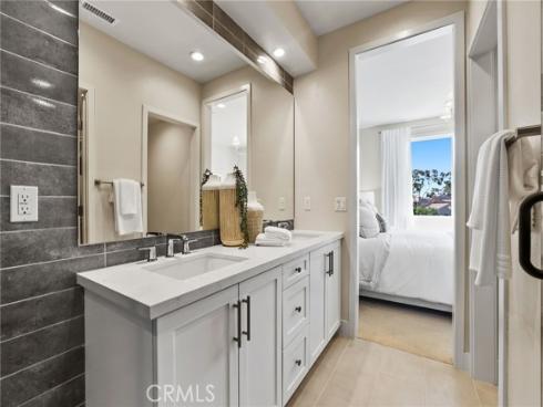 19011 Main 121 Street, Huntington Beach, CA