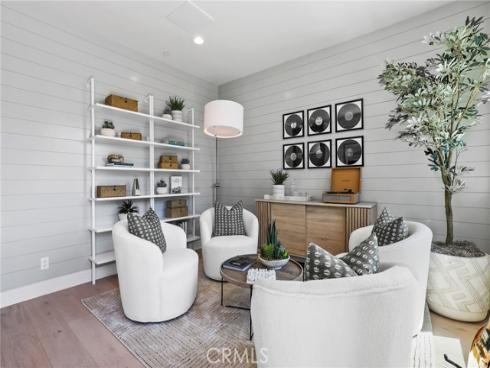 19011 Main 121 Street, Huntington Beach, CA