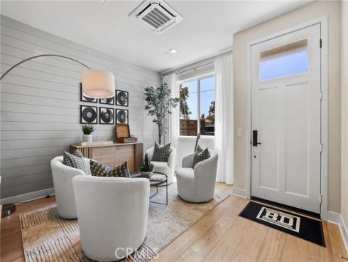 19011 Main 121 Street, Huntington Beach, CA