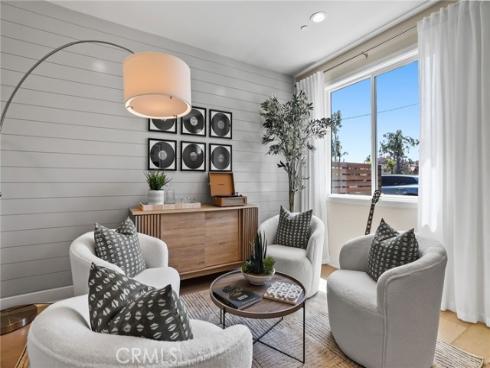 19011 Main 121 Street, Huntington Beach, CA