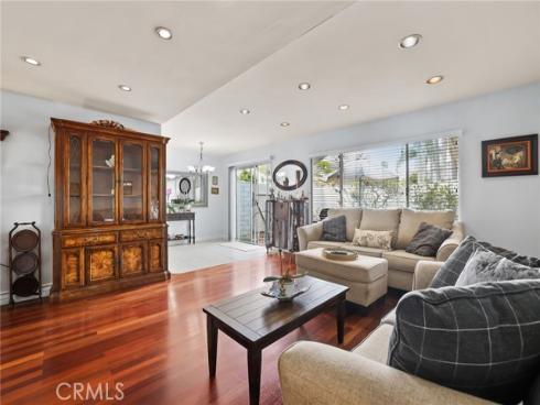18815 Thornwood CI32 Circle, Huntington Beach, CA